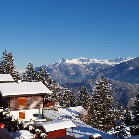 Cozy Holiday In Near Ski Area